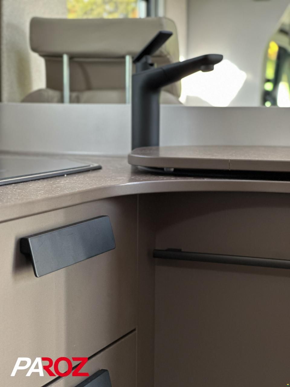 B&uuml;rstner B66 690 TD