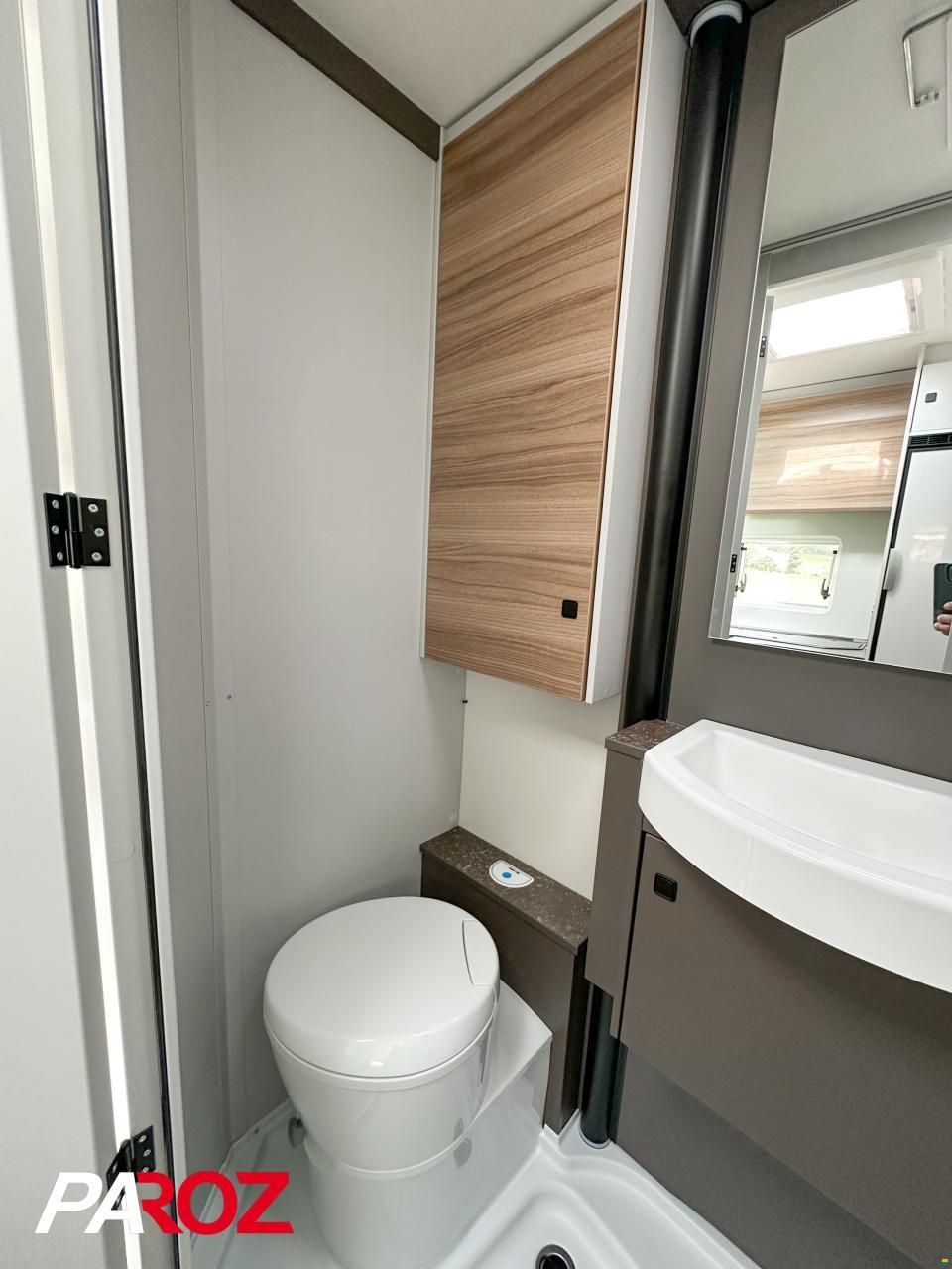 B&uuml;rstner B66 690 TD