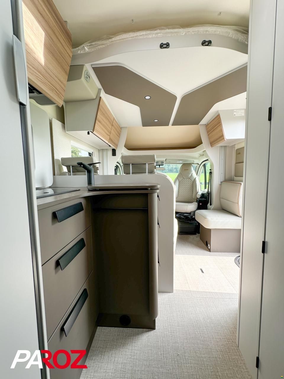 B&uuml;rstner B66 690 TD