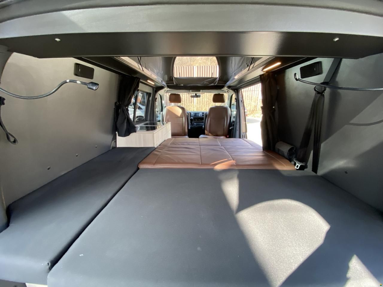 Volkswagen Custom Bus, T6 2.0TDI 199PS DSG 4M