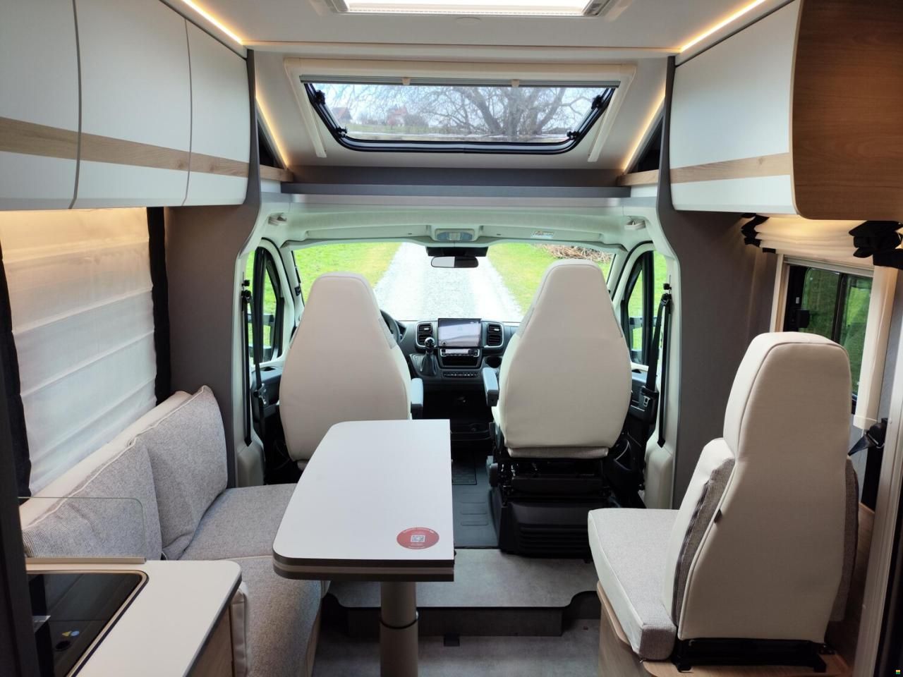 Dethleffs Just Camp Active T 7052 EBL