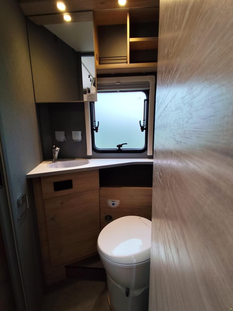 Dethleffs Just Camp Active T 7052 EBL