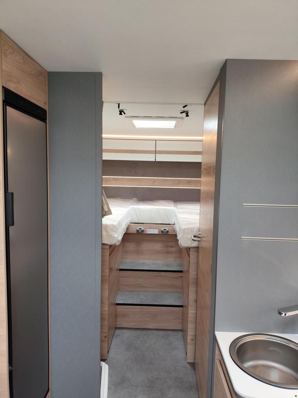 Dethleffs Just Camp Active T 7052 EBL