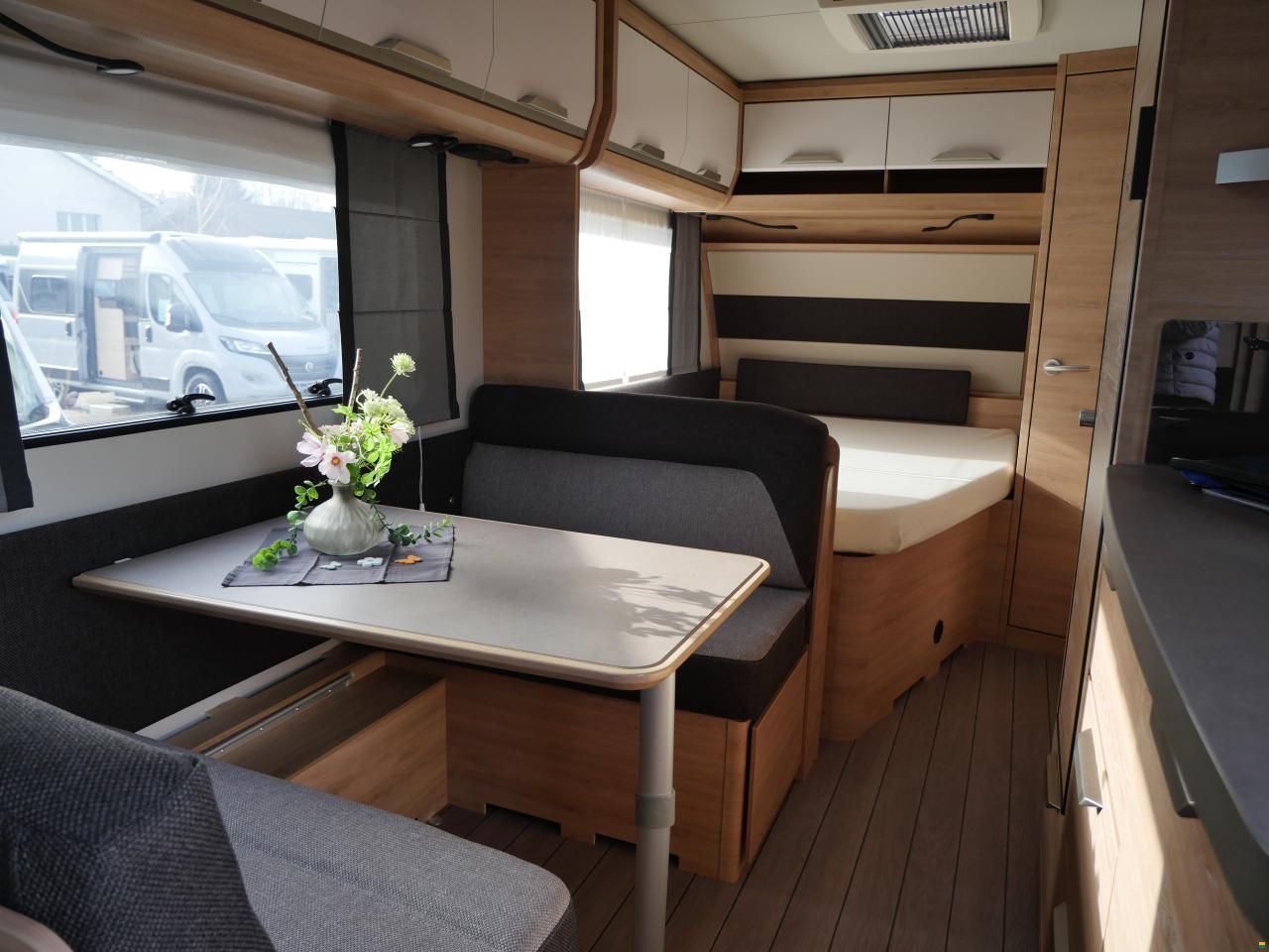 Knaus S&uuml;dwind 540 FDK Black S | 2026