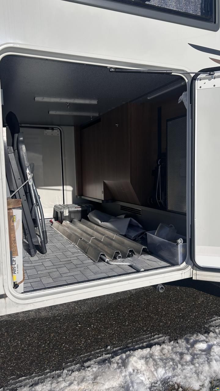 Carthago C-Tourer I 143 LE