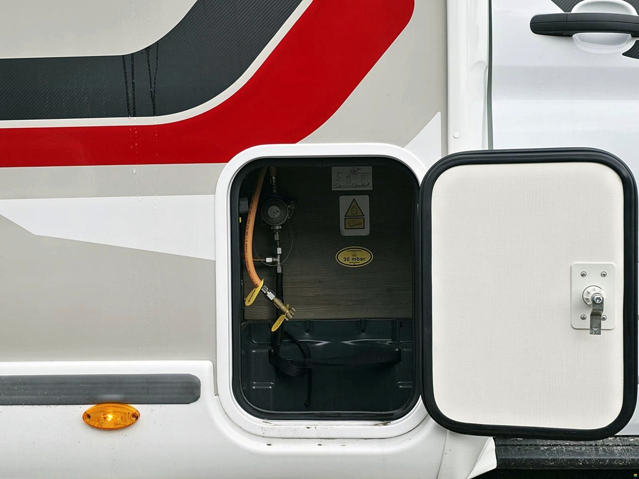 Challenger 260 GRAPHITE EDITION 2.0 TDCI AUTOMAT