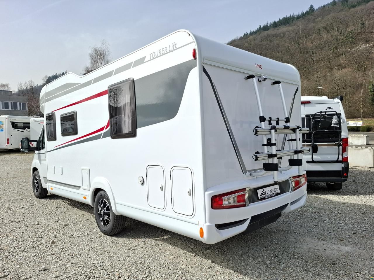 LMC Tourer H720 lift