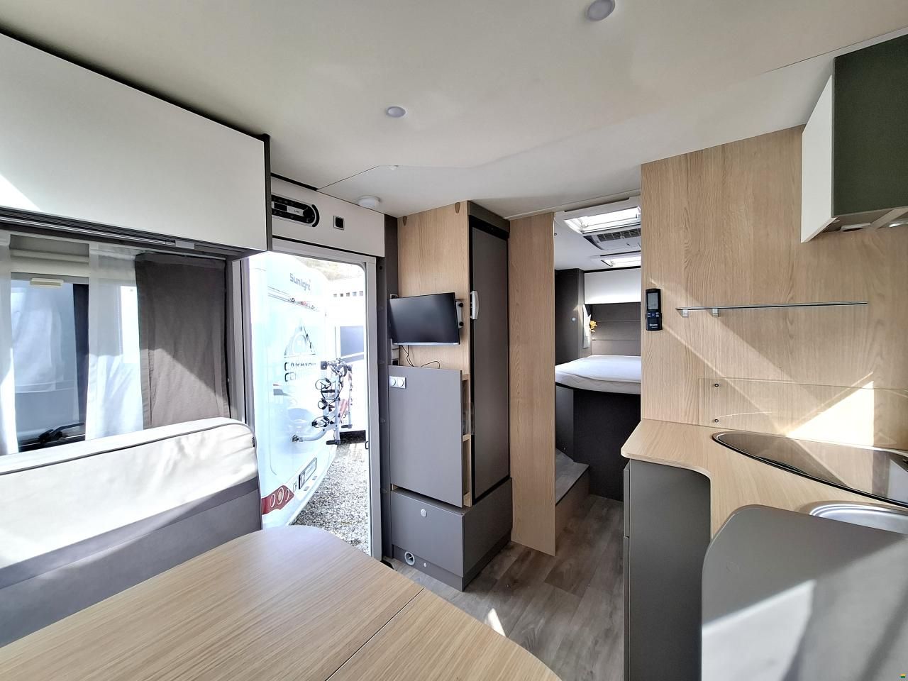 LMC Tourer H720 lift