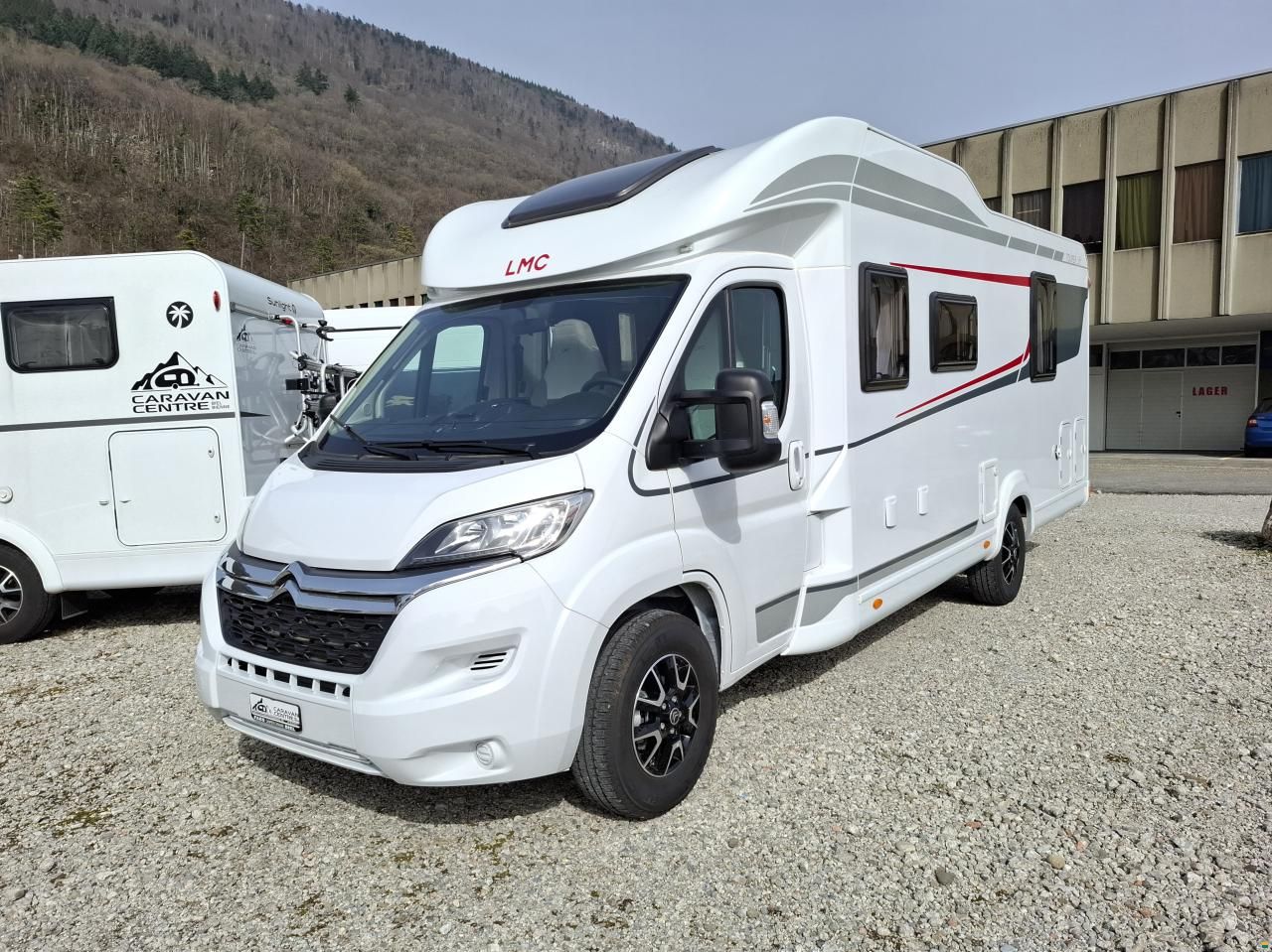 LMC Tourer H720 lift