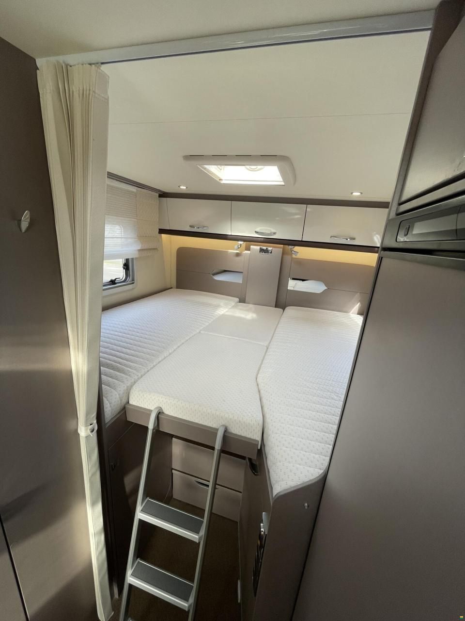 B&uuml;rstner Limited T 690 G