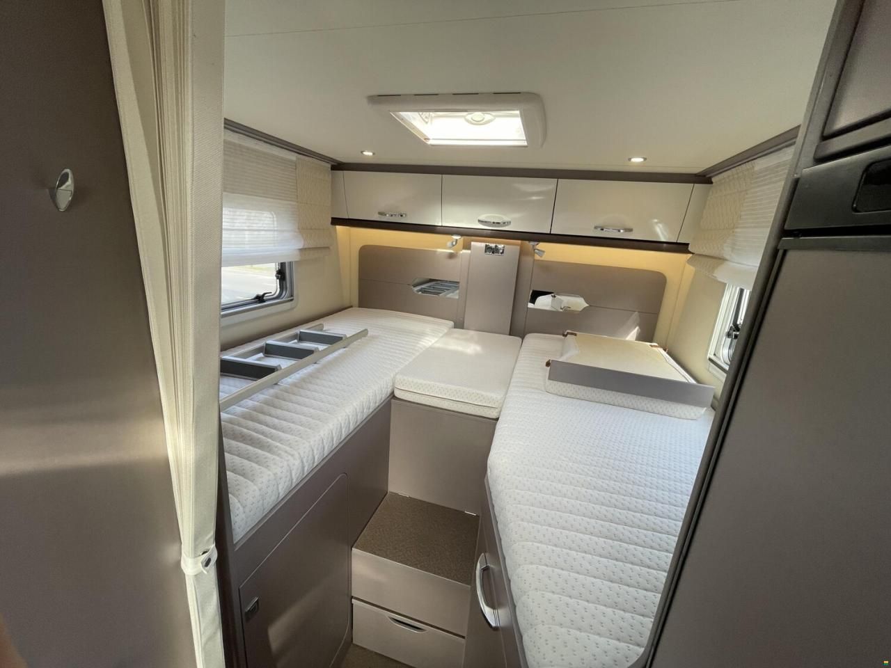 B&uuml;rstner Limited T 690 G