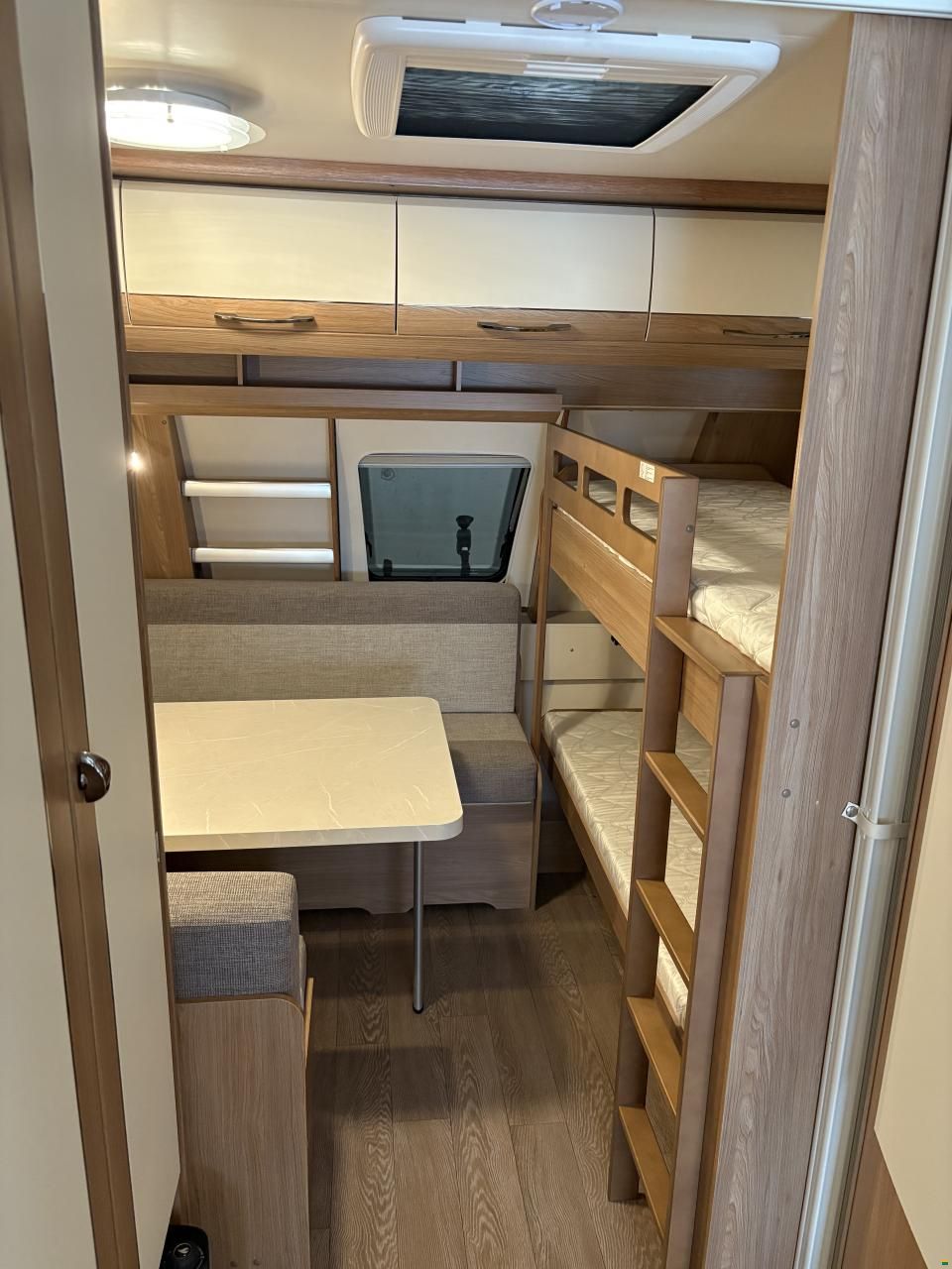 Hobby De Luxe 515 UHK