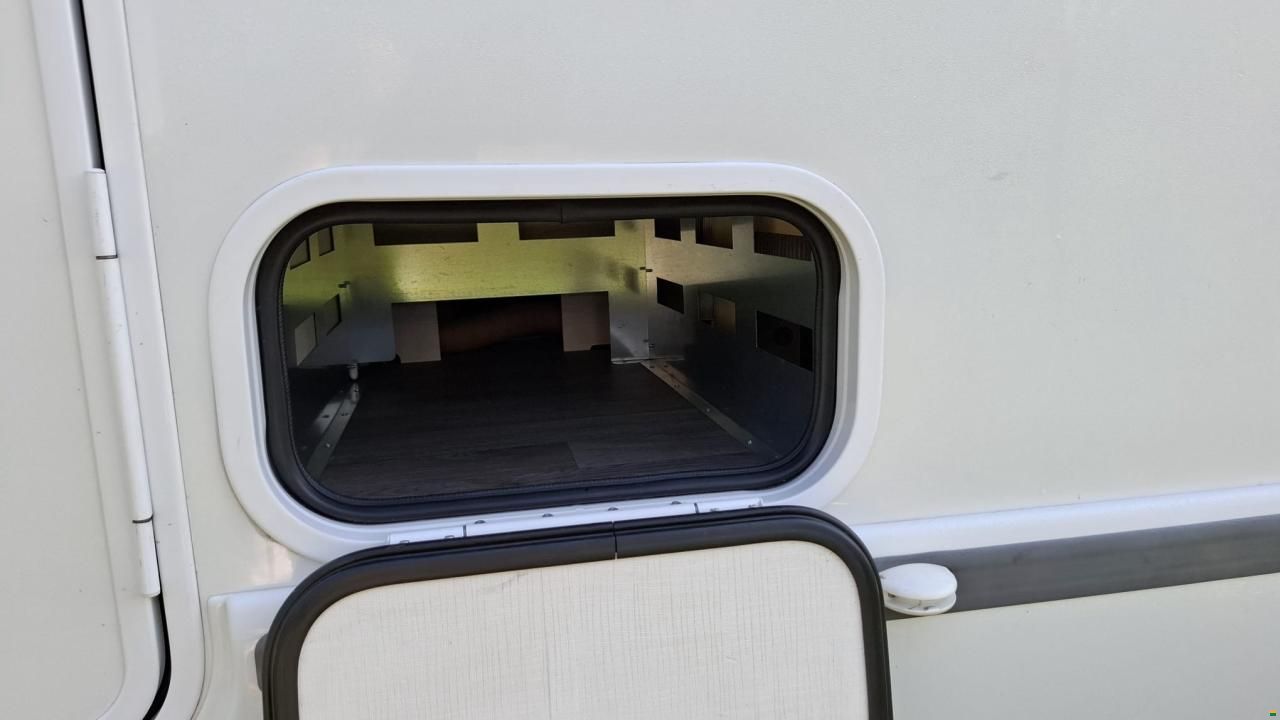 Ford Chausson Welcome 738XLB