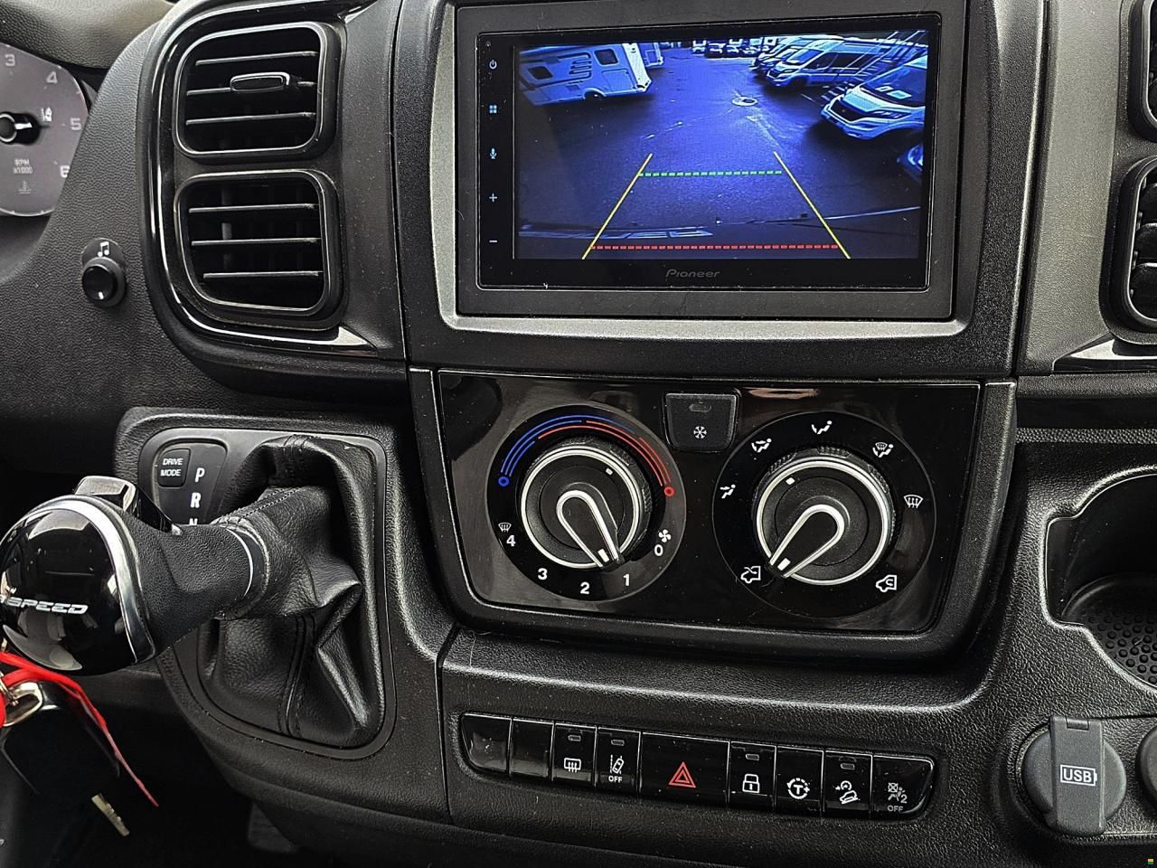 Dreamer D55+ SELECT 2.2 9G-AUTOMAT MJ140