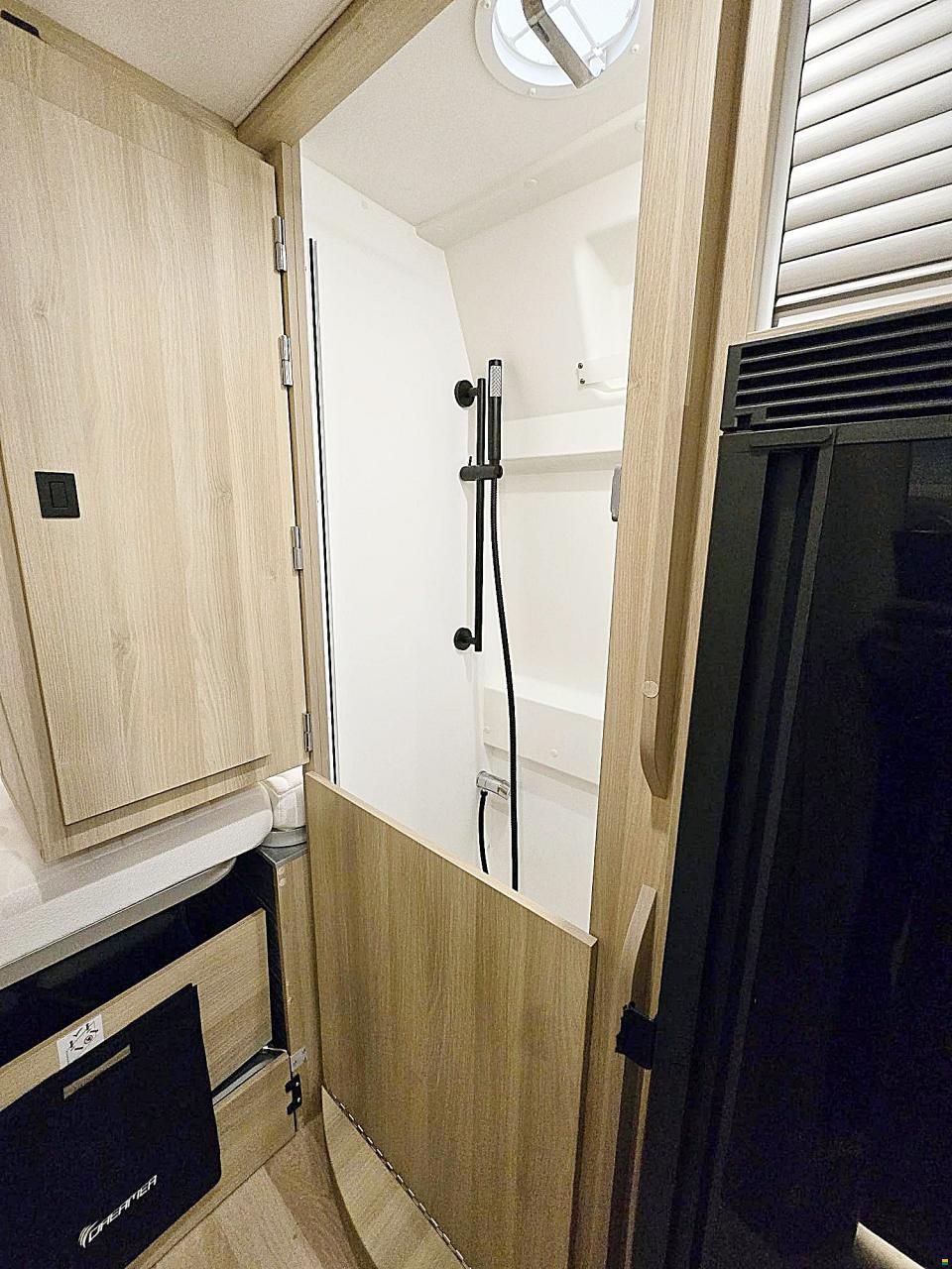 Dreamer D55+ SELECT 2.2 9G-AUTOMAT MJ140