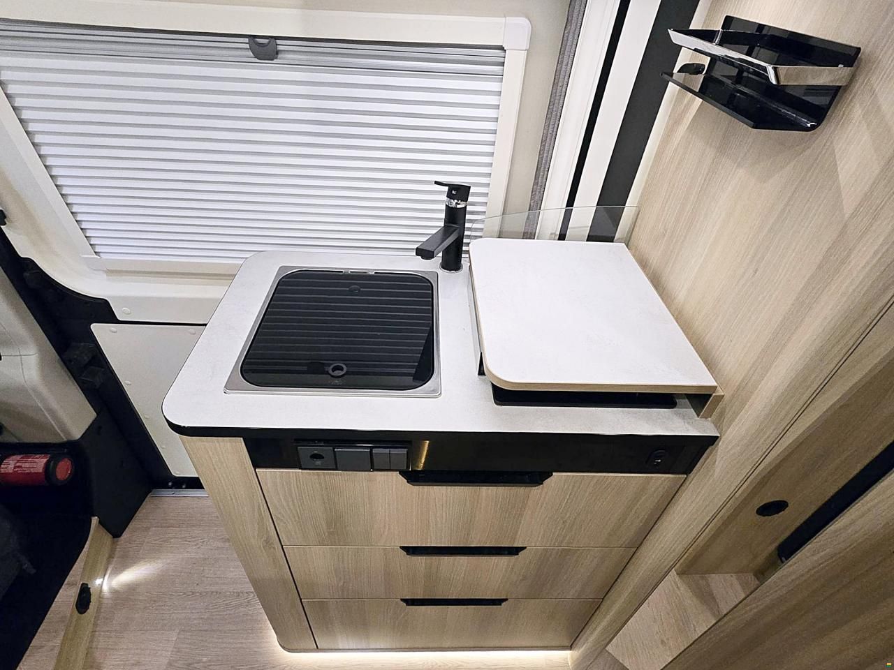 Dreamer D55+ SELECT 2.2 9G-AUTOMAT MJ140