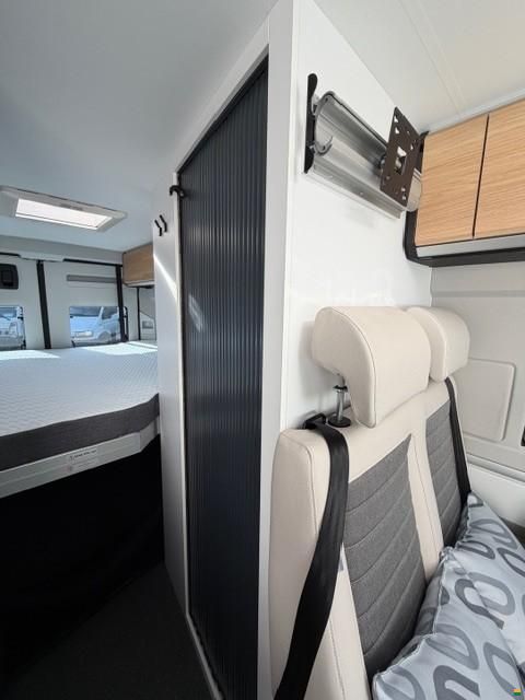 Adria 640 SGX 60Y