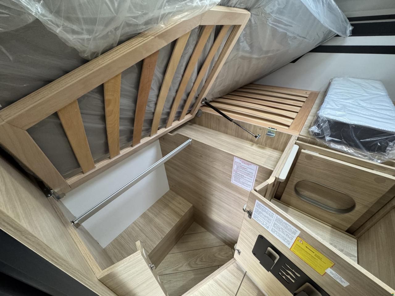 Challenger 287 Graphite Edition