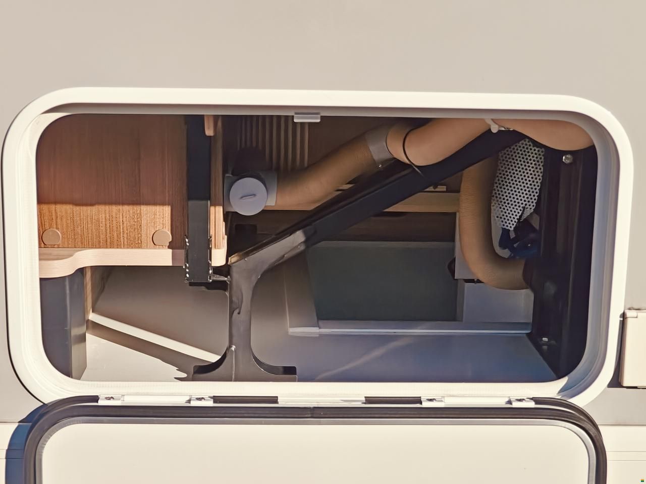 Carthago Compactline I 141 LE - Super Lightweight