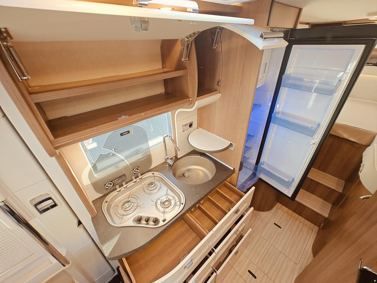 Carthago Compactline I 141 LE - Super Lightweight