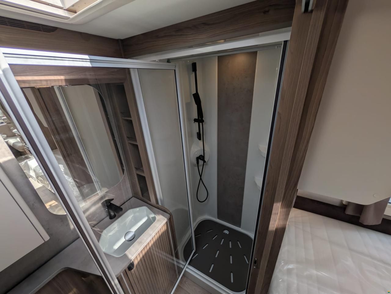 Kabe Imperial 740 TDL KS E2