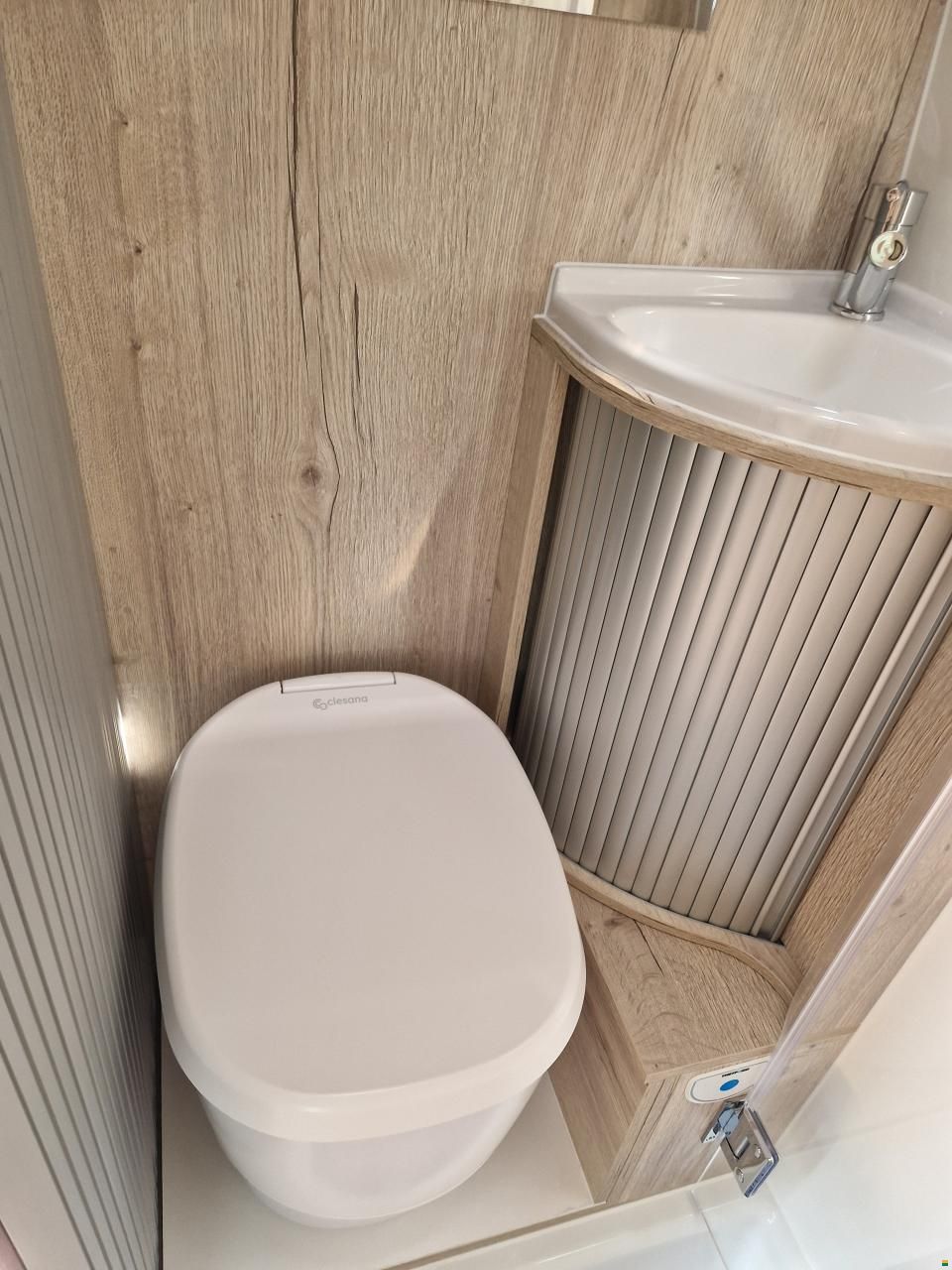 Megamobil MegaLounge 540