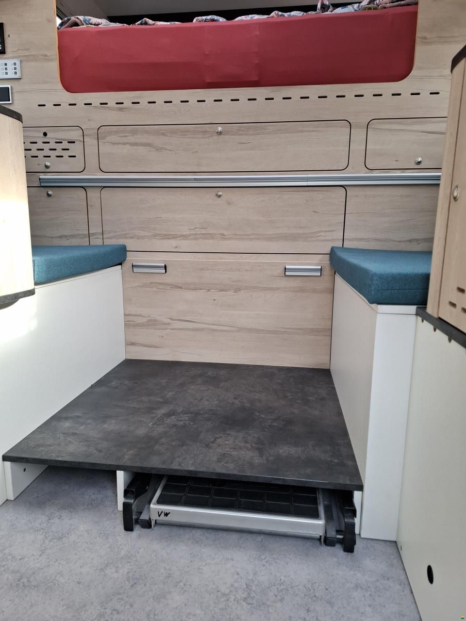 Isuzu mit Thokie Wohnkabine