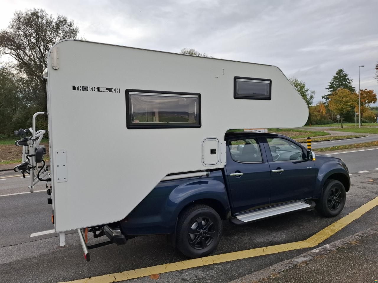 Isuzu mit Thokie Wohnkabine