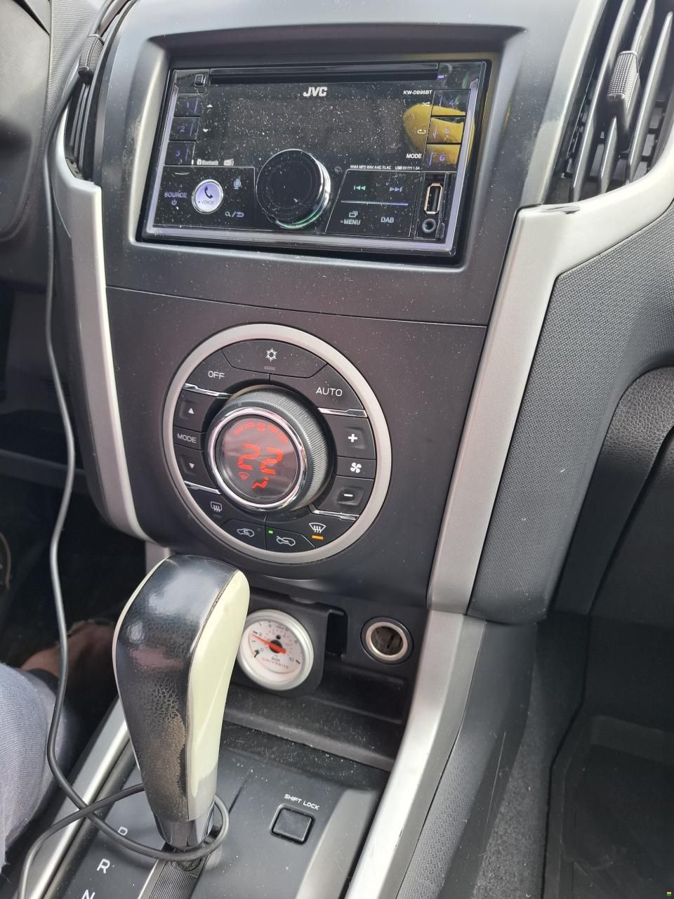 Isuzu mit Thokie Wohnkabine