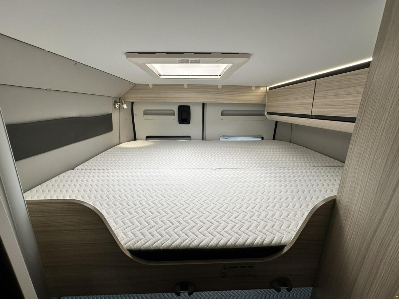 Adria Twin Axess 600 SP Family