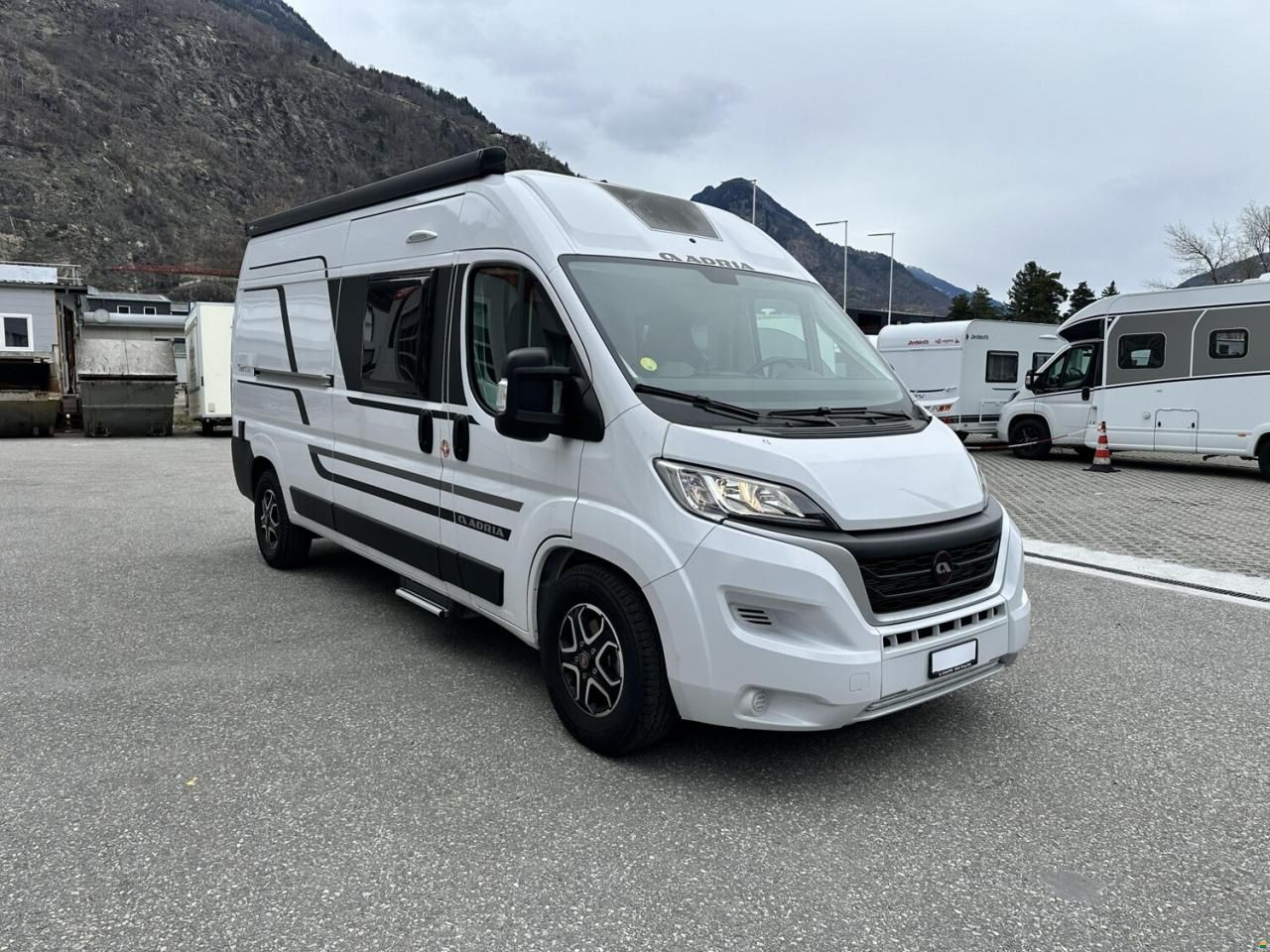 Adria Twin Axess 600 SP Family