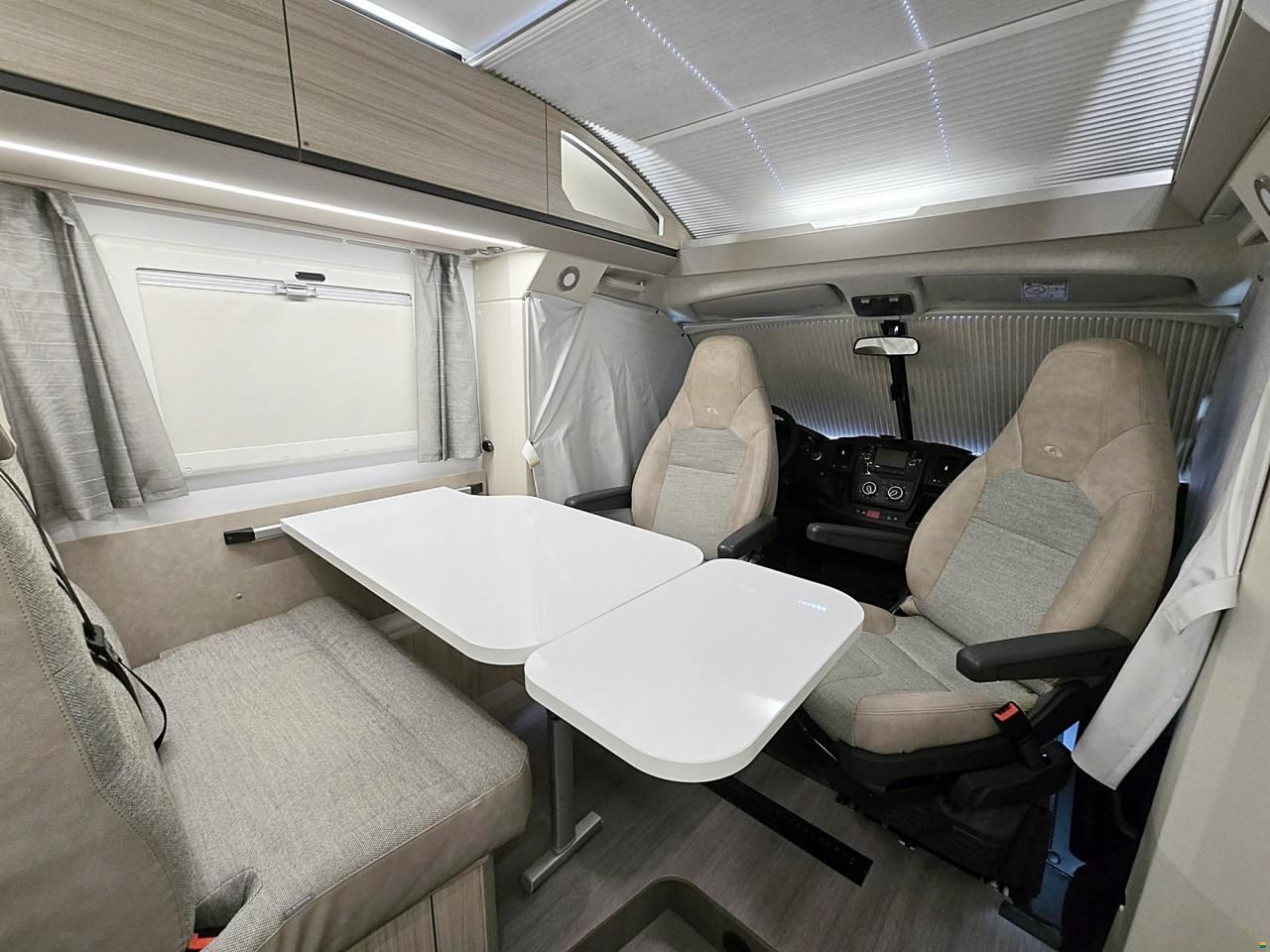 Adria COMPACT SC AXESS 2.2