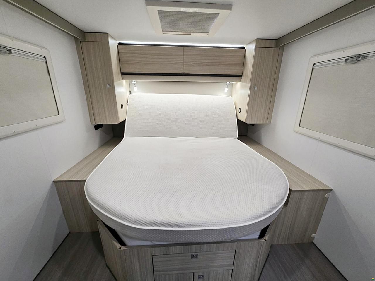 Adria COMPACT SC AXESS 2.2