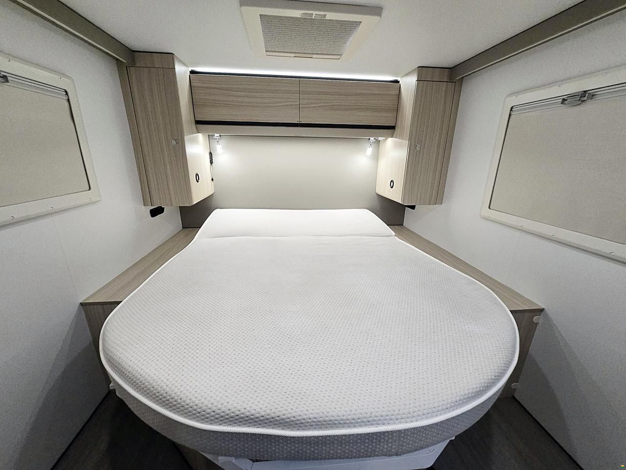 Adria COMPACT SC AXESS 2.2