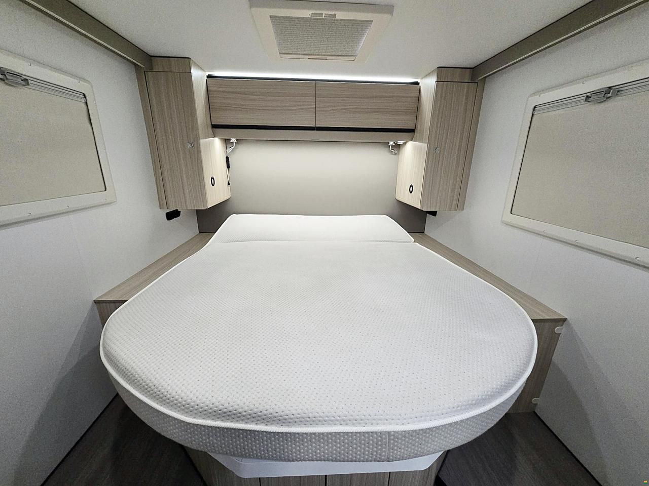 Adria COMPACT SC AXESS 2.2