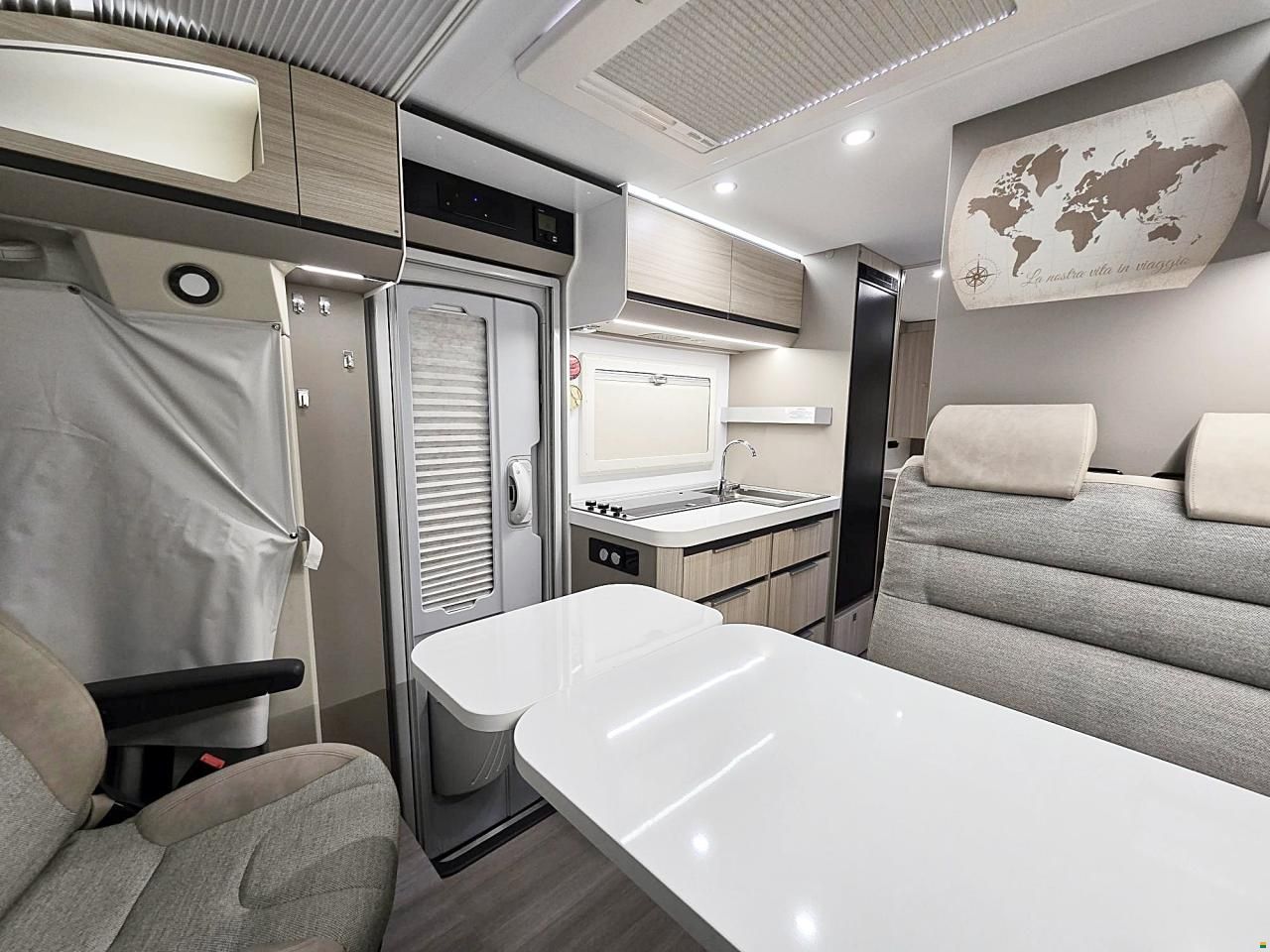 Adria COMPACT SC AXESS 2.2