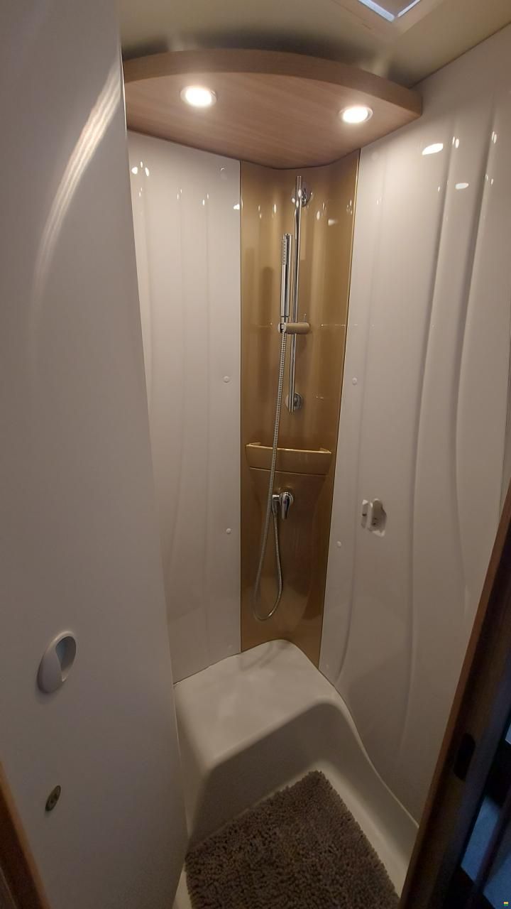 B&uuml;rstner Ixeo Time IT 726 G