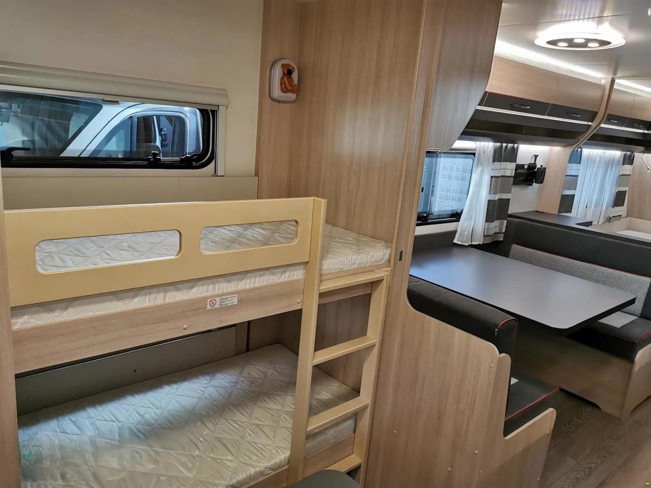 Hobby De Luxe Edition 650 KMFe