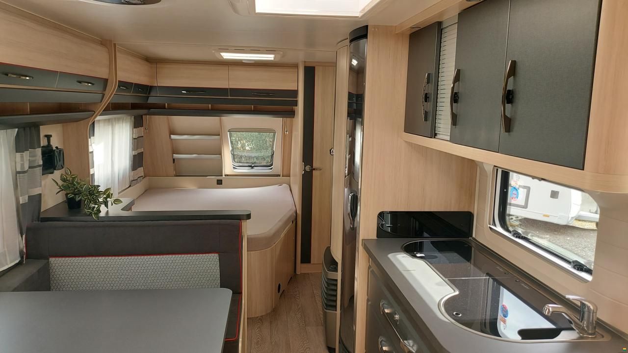 Hobby De Luxe Edition 650 KMFe