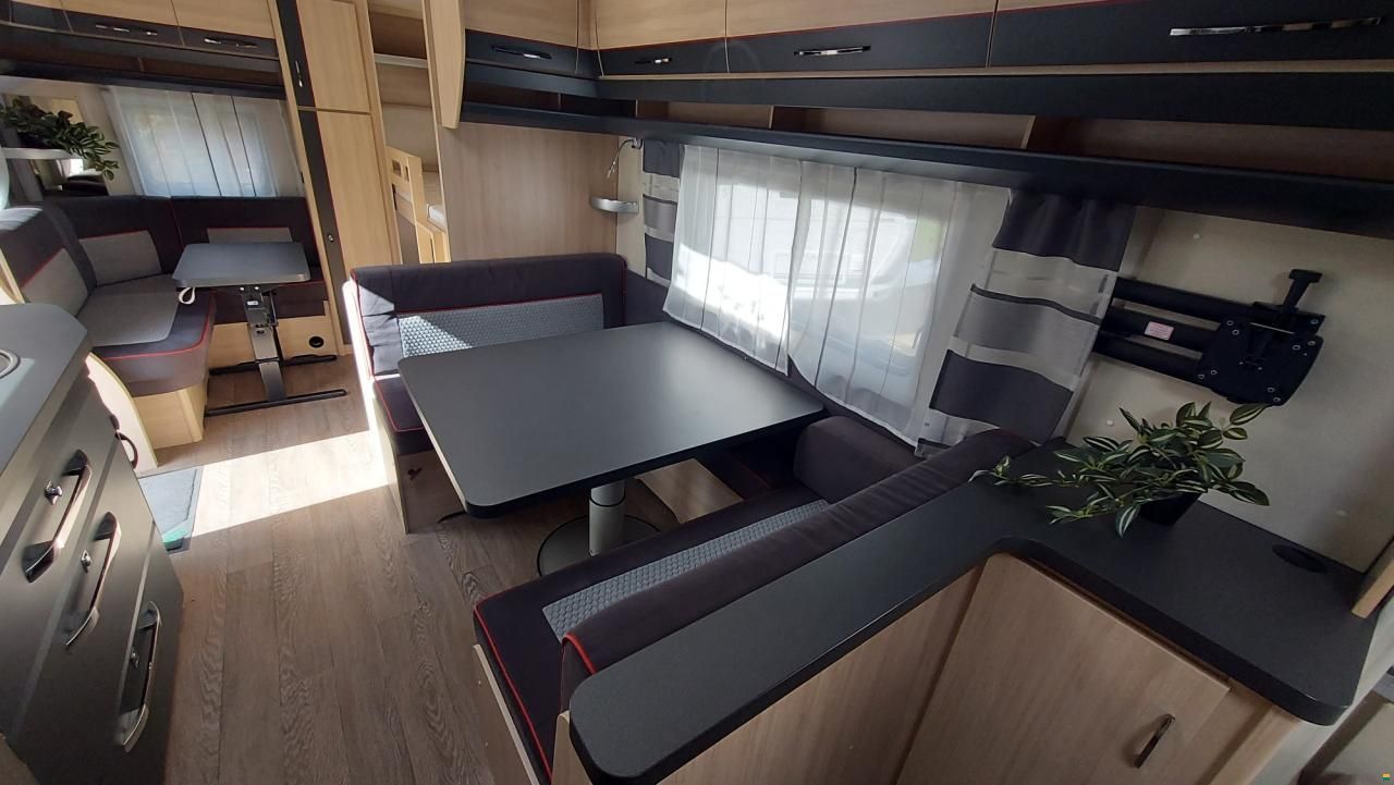 Hobby De Luxe Edition 650 KMFe