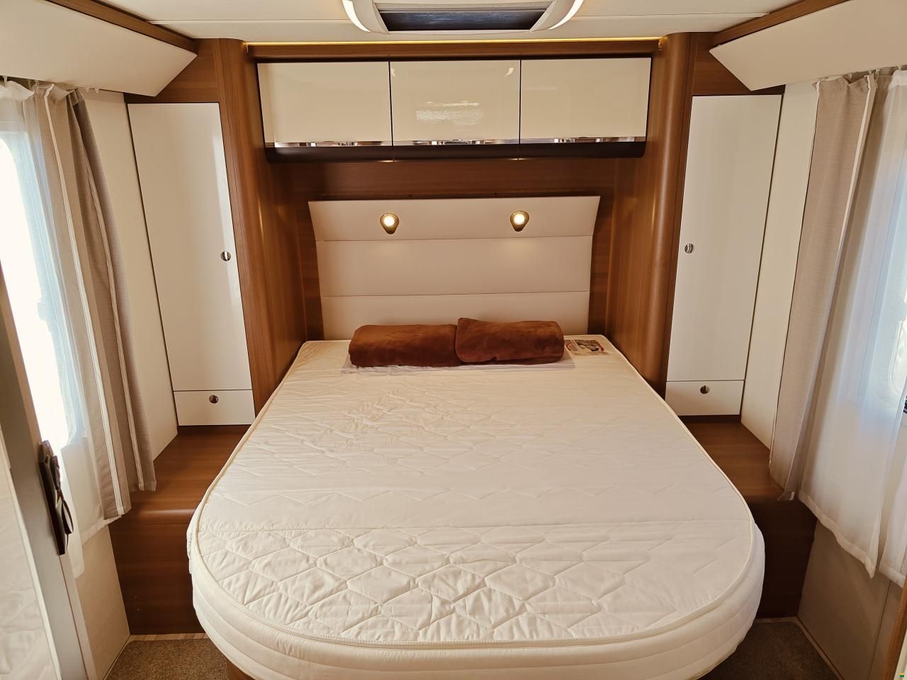 LMC Cruiser Premium T741 - Automat