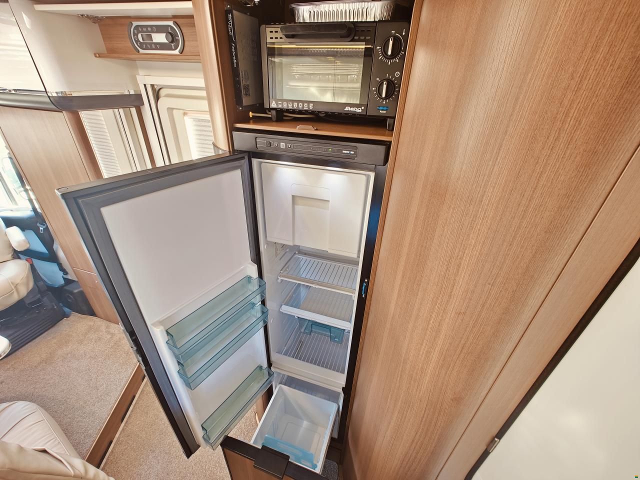 LMC Cruiser Premium T741 - Automat