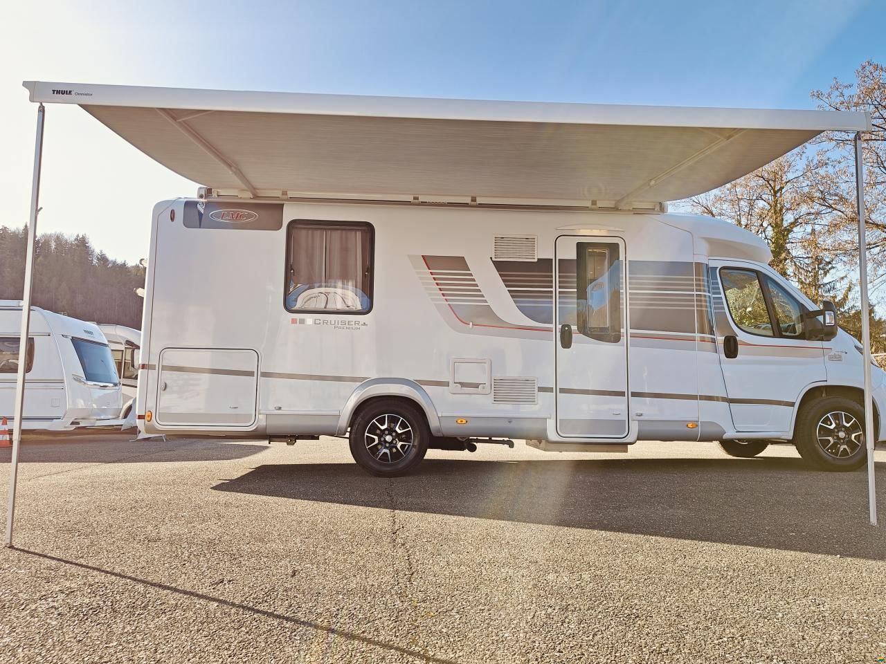 LMC Cruiser Premium T741 - Automat