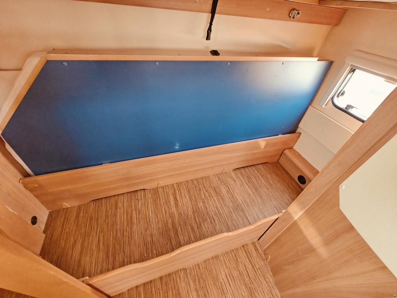 Hobby 490 KMF De Luxe - Etagenbetten