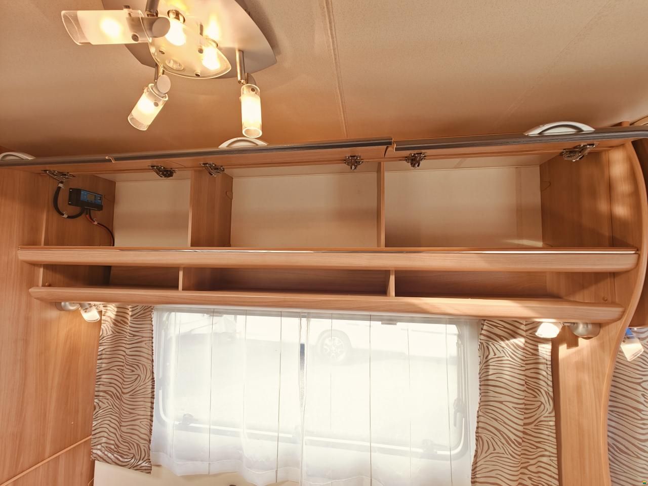 Hobby 490 KMF De Luxe - Etagenbetten