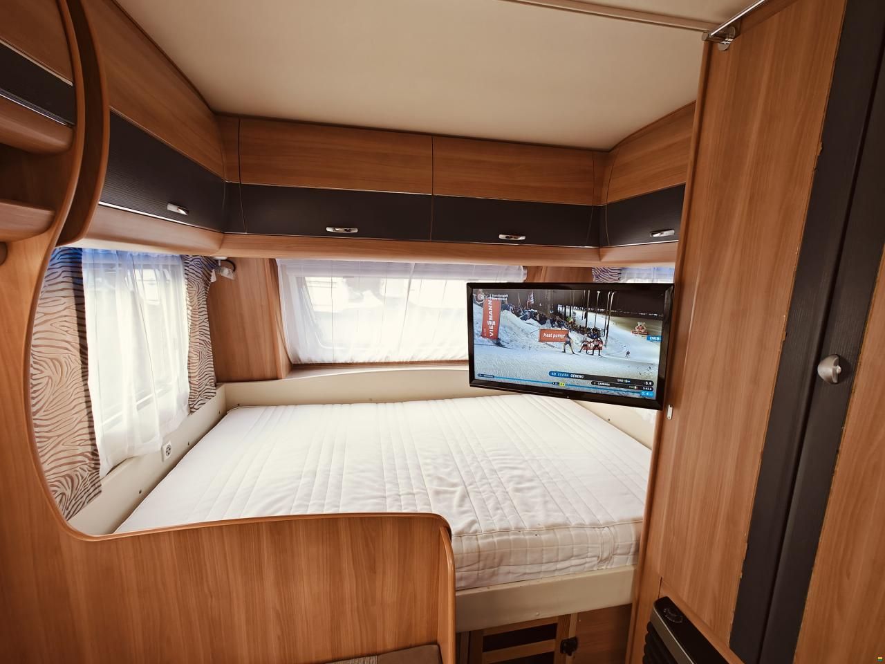 Hobby 490 KMF De Luxe - Etagenbetten