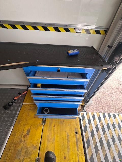 Roller Team New Box Garage F&uuml;r zwei Motorr&auml;der