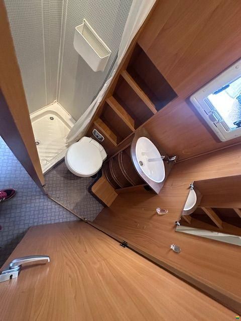 Roller Team New Box Garage F&uuml;r zwei Motorr&auml;der