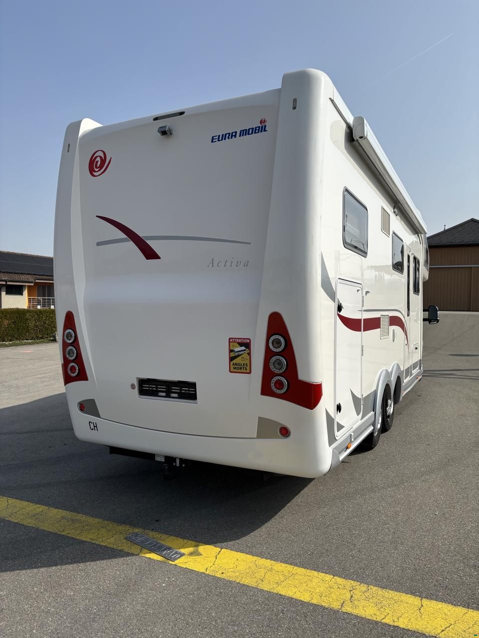 Eura Mobil Active 820 EB 3 Achser