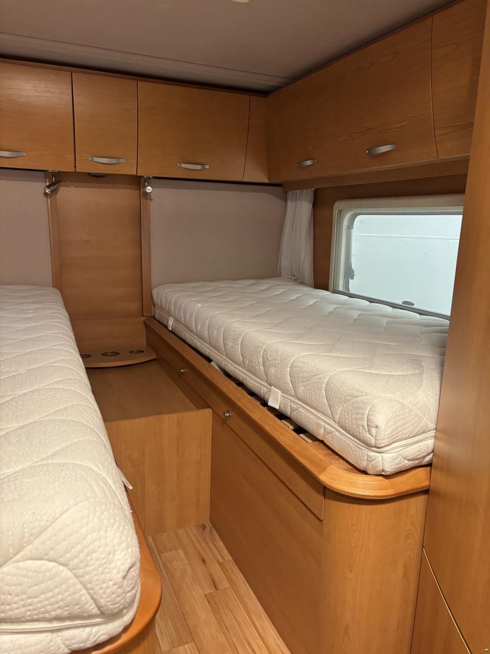 Eura Mobil Active 820 EB 3 Achser